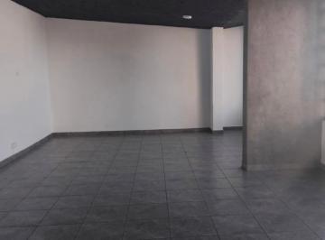 Local comercial · 200m² · 22 Estacionamientos · Amplio Local Comercial en Renta 200 M²| Eloy Alfaro y Portugal
