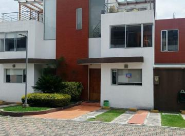 Casa de 4 habitaciones, Quito · Casa en Venta - Tumbaco (Sector La Cerámica)
