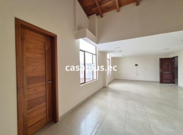Oficina comercial · 50m² · Arriendo Oficinas en El Centro de Latacunga