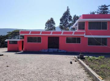 Terreno / Lote · 270m² · 3 Habitaciones · 6 Estacionamientos · ¡En Venta Hermosa Quinta en San Antonio de Pichincha!