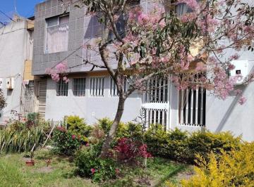 Casa · 84m² · 3 Habitaciones · 1 Estacionamiento · Casa en Venta en San Antonio de Pichincha