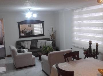 Casa · 260m² · 4 Habitaciones · 2 Estacionamientos · Rento Hermosa Casa de 260 m, 4 Dorm.. Sector Ant. Cel. 09