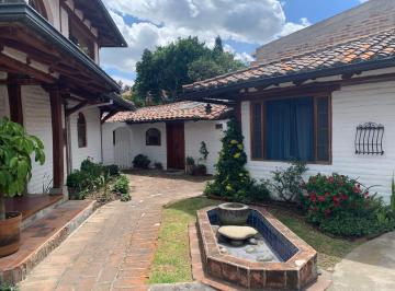 Departamento · 50m² · 1 Habitación · 1 Estacionamiento · Suite de Renta en Cumbaya Cerca Usfq