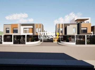 Casa de 3 habitaciones, Cuenca · Casas Vip en Venta en Capulispamba Desde $108,500