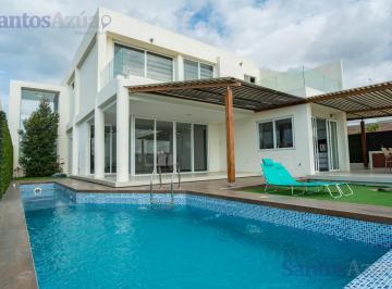 Casa · 427m² · 4 Habitaciones · 3 Estacionamientos · Casa con Vista Al Mar en Ciudad del Mar