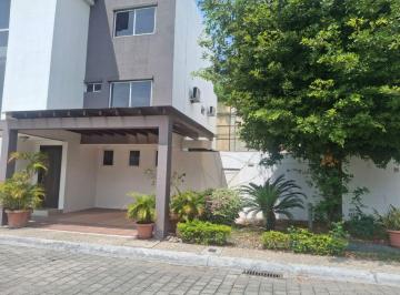Casa de 3 habitaciones, Guayaquil · Casa en Alquiler Urbanizacion Bosques de La Rioja, Samborondon - N. Dorado