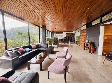 Casa de 3 habitaciones, Quito · Casa con o Sin Muebles en Urbanización Pacho Salas con Vista Panorámica Sector La Cerámica Tumbaco