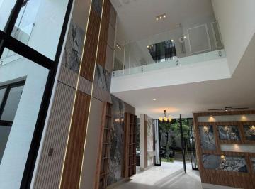 Casa de 5 habitaciones, Guayaquil · De Lujo Casa Al Lago en Venta - Isla Mocoli