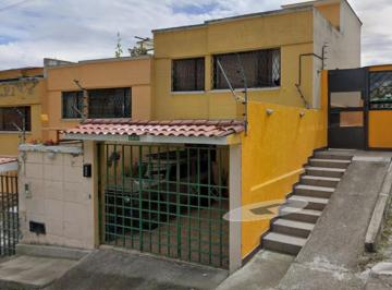 Casa de 3 habitaciones, Quito · Casa en Renta Sector en La Monserrate - Conocoto
