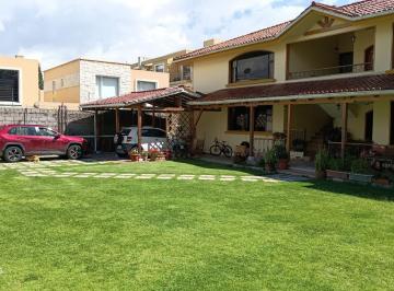 Casa de 6 habitaciones, Quito · Casa Comercial de Arriendo en Cumbaya La Viña