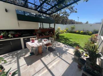 Departamento de 3 habitaciones, Quito · Venta, Amplio Departamento Ruta Viva con Jardín