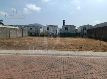 Terreno / Lote · 144m² · 2 Estacionamientos · Venta de Terreno en Urbanización Villa del Rey Ae