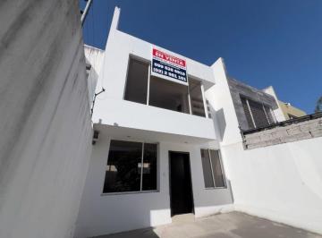 Casa · 87m² · 3 Habitaciones · 1 Estacionamiento · Casa en Venta en Ibarra Norte | 3 Dorm. | Sector La Esperanza