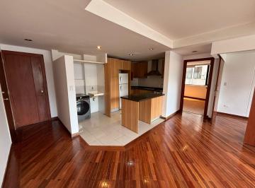 Suite · 62m² · 1 Habitación · 2 Estacionamientos · Amplia Suite en Renta en Quito Cerca del Parque La Carolina
