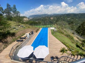 Terreno / Lote , Quito · Terreno de 1111 m² en Venta en Tumbaco