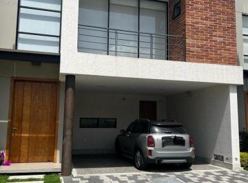 Casa de 3 habitaciones, Quito · Casa Hermosa en Venta