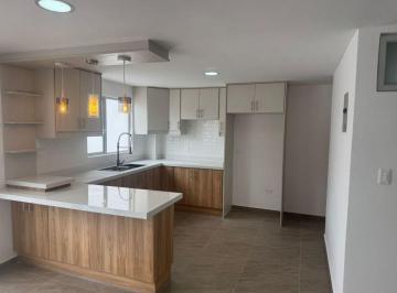 Casa de 1 habitación, Riobamba · Hermosa Casa por Estrenar en El Sector del Paseo Shoping Riobamba