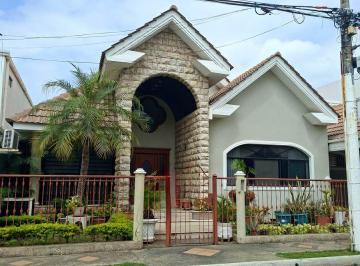 Casa de 6 habitaciones, Guayaquil · Casa con Piscina + Dpto Independiente, 1ros Kilóm Samborondón