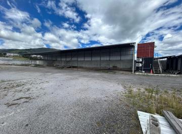 Bodega-Galpón · 400m² · 3 Habitaciones · 15 Estacionamientos · Tababela, de Oportunidad Galpónen Renta, 400 m²