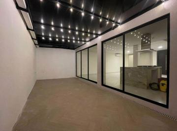 Casa de 3 habitaciones, Machala · Se Alquila Casa con A/c en Urb Arboleia de Machala
