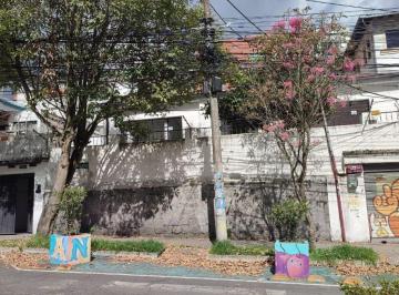 Casa de 3 habitaciones, Quito · Venta Terreno con Construcción - La Floresta