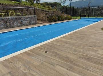 Terreno / Lote · 1365m² · 269 Mil Venta Terreno en Urb Exclusiva Collaqui Tumbaco