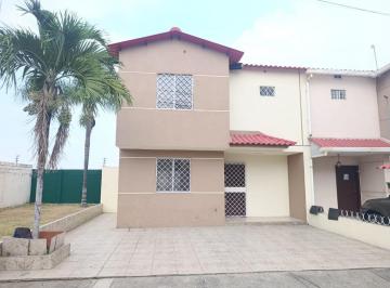 Casa de 3 habitaciones, Daule · Casa en Alquiler en Málaga 1, Vía Salitre, Esquinera