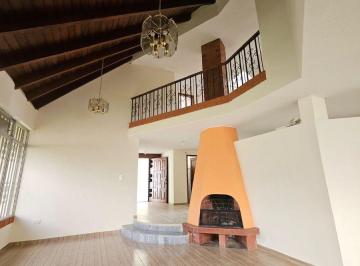 Casa de 3 habitaciones, Quito · Arriendo Hermosa Casa en Cumbaya
