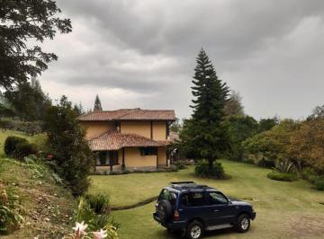 Hacienda-Quinta de 7 habitaciones, Quito · Vendo Quinta con 2 Casas en El Tejar (Jn)