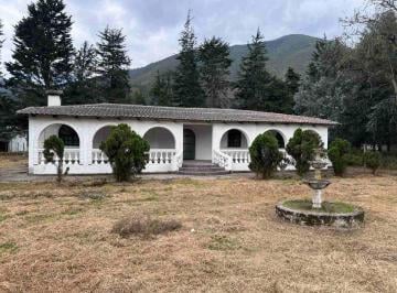 Quinta vacacional de 5 habitaciones, Quito · Quinta en Renta, Valle de Rayo Cucho, Calacalí