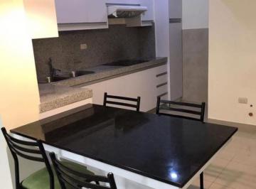 Departamento de 2 habitaciones, Guayaquil · Alquiló Departamento Semi Amoblado Planta Baja con Patio