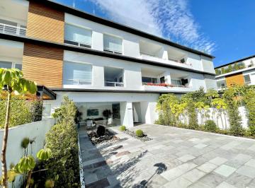 Departamento · 112m² · 3 Habitaciones · 2 Estacionamientos · Cumbaya 160 m² Apartamento en Renta 3 Habitaciones con Balcon