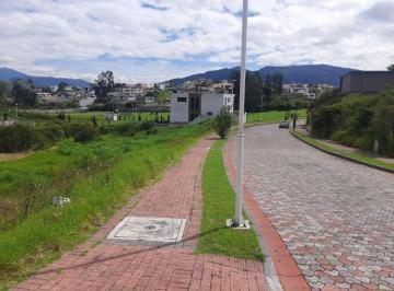 Terreno / Lote , Quito · Terreno en Venta Urbanización Navarra II Valle de Los Chillos