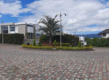Terreno / Lote , Quito · Terreno de 590 m² en Venta en Urbanización Navarra 2 Valle de Los Chillos