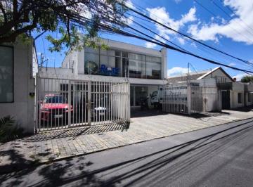 Edificio-Hotel-Fabrica de 2 habitaciones, Quito · Edificio Comercial en Venta