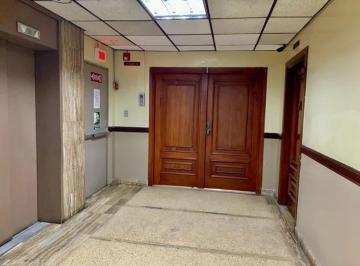 Oficina comercial , Guayaquil · Oficina de Venta o Alquiler en 9 de Octubre y Av Quito El Mejor Sector en El Centro de Guayaquil