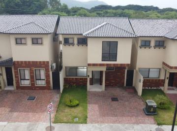 Casa de 3 habitaciones, Guayaquil · Casa en Venta en Vía a La Costa, Costa Brisa Km 19,5
