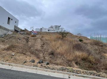 Terreno / Lote , Manta · Terreno de Venta con Vista Al Mar en Manta