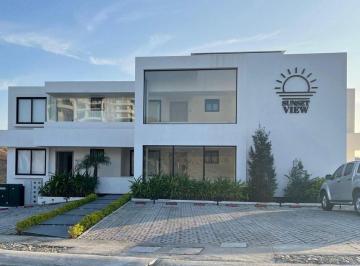 Departamento de 2 habitaciones, Manta · Departamento de Venta Frente Al Mar en Manta