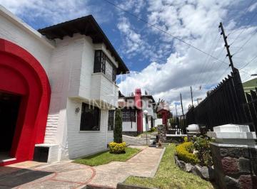 Casa de 4 habitaciones, Quito · En Ponceano Alto $124.900 Casa Estilo Español con 4 Dorm., 2 Parq, Balcón, Vista Cerca Ism West