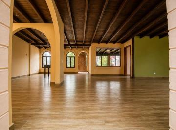 Casa de 3 habitaciones, Quito · Casa Renta Mitad del Mundo