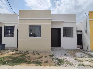 Casa · 58m² · 3 Habitaciones · 1 Estacionamiento · Casa en Alquiler, Rosedal 1, Via a Chongon, Irir