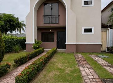 Casa de 3 habitaciones, Guayaquil · Alquiler de Casa Ciudad Celeste Etapa Cristalina Samborondon L. Bermeo