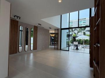 Casa de 5 habitaciones, Guayaquil · Preciosa E Impecable Casa de 5 Dorm, al Lago en Venta en Isla Mocoli