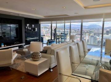 Departamento · 2500m² · 3 Habitaciones · 2 Estacionamientos · Departamento en Renta