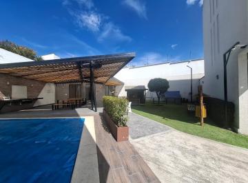 Casa · 104m² · 3 Habitaciones · 2 Estacionamientos · Casa en Carcelén