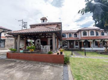 Casa de 3 habitaciones, Quito · Casa Tipo Quinta