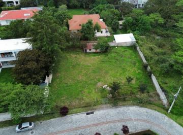 Terreno / Lote , Quito · Terreno de 1333 m² en Venta en Nayón