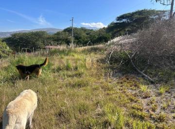 Terreno / Lote · 1951m² · Venta Terreno 1951 m² en Guayllabamba Urb La Policia