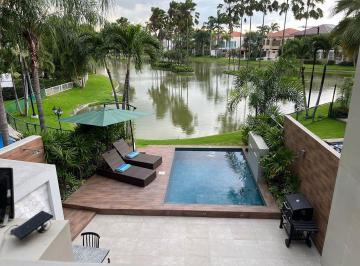 Casa · 308m² · 4 Habitaciones · 2 Estacionamientos · Alquilo Linda Casa con Piscina y Vista Al Lago en Samborondón